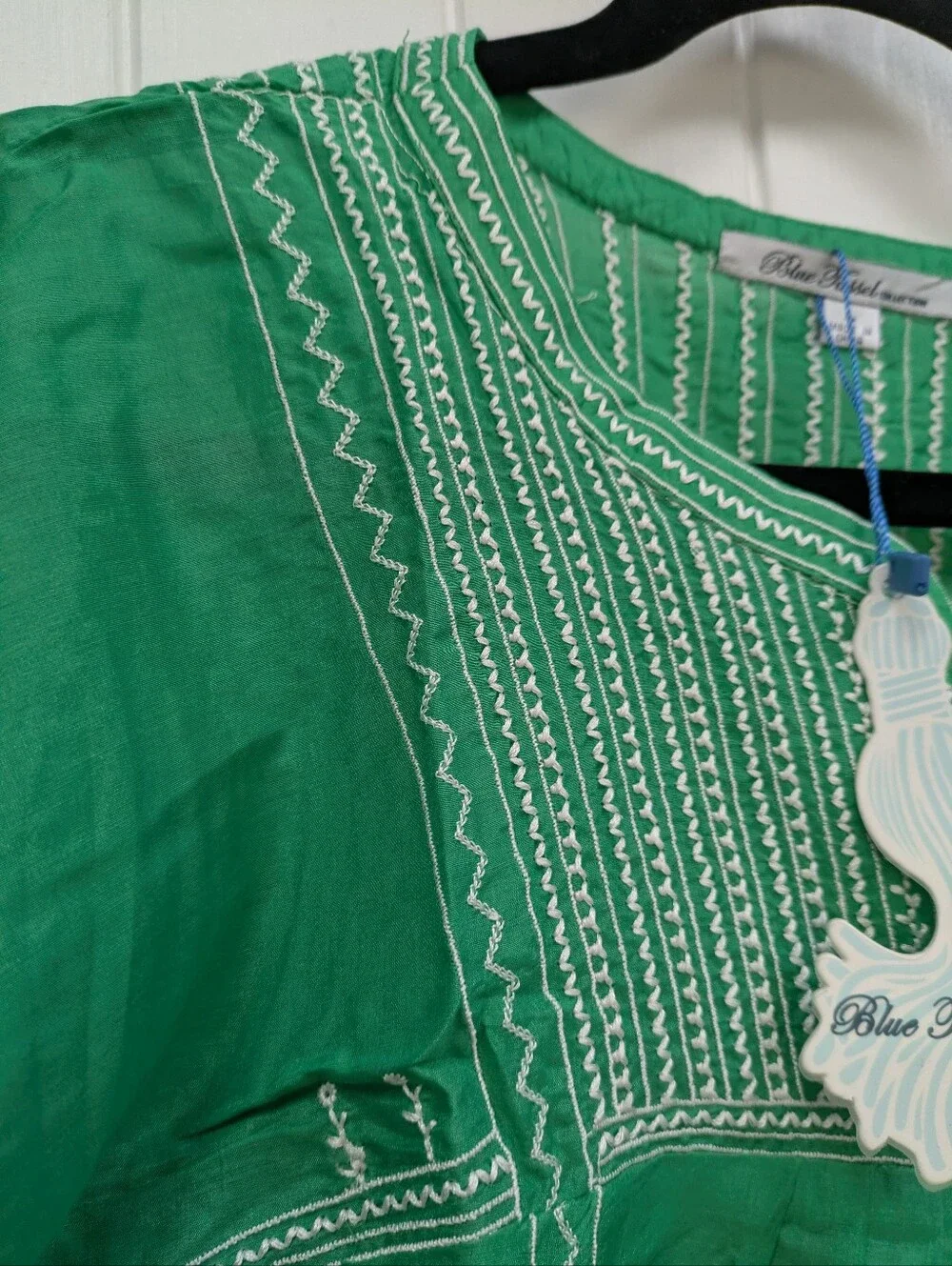 Anthropologie Blue Tassel Brand Embroidered Green Peasant Top - Picture 5 of 12